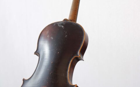 Restaurationsarbeit-Violine-Geigenbau-Kober-back